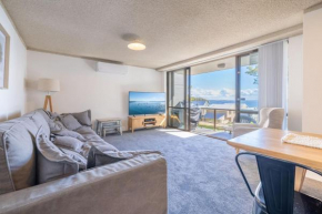 The Poplars, 8-36 Magnus St - fantastic water views, pool and WiFi